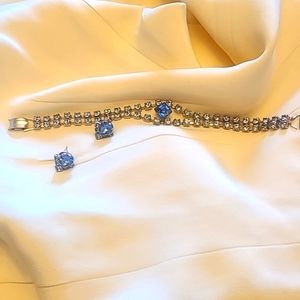 VINTAGE blue rhinestone earring and bracelet set